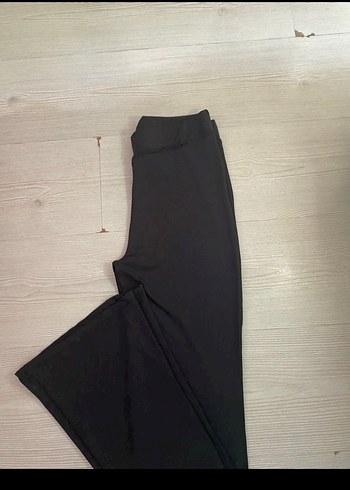 LC Waikiki siyah kadın İspanyol paça pantolon