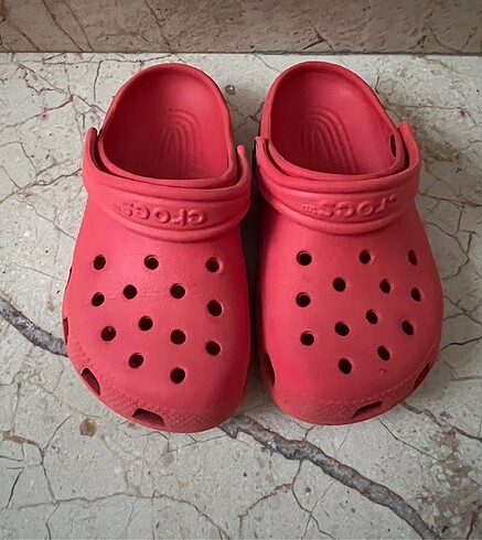 26 Beden kırmızı Renk Crocs unisex cocuk terligi