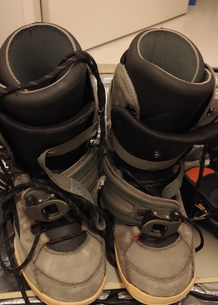 Burton Snowboard Tam takim 167 cm large 44 45 numara tam takim. - Görsel 2