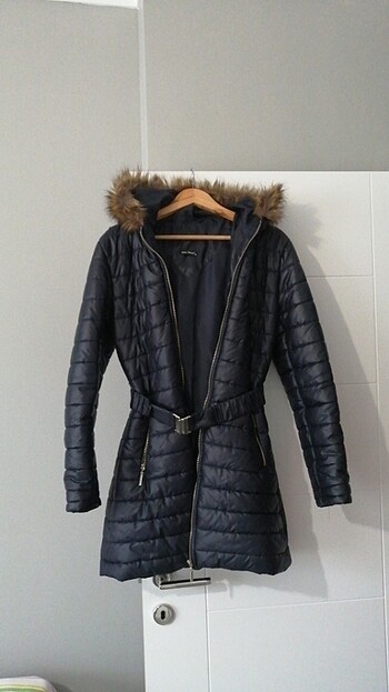 Şişme mont boy 81cm kalça 44cm koltuk altı 45cm Bel 39cm
