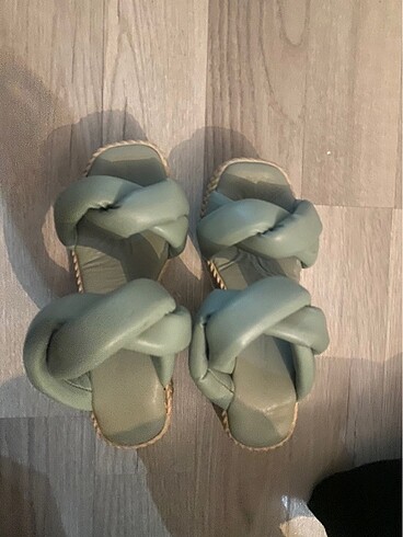 Kadın terlik