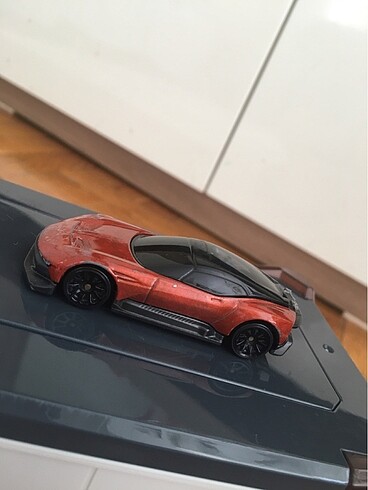  Beden Hotwheels küçük metal oyuncak araba