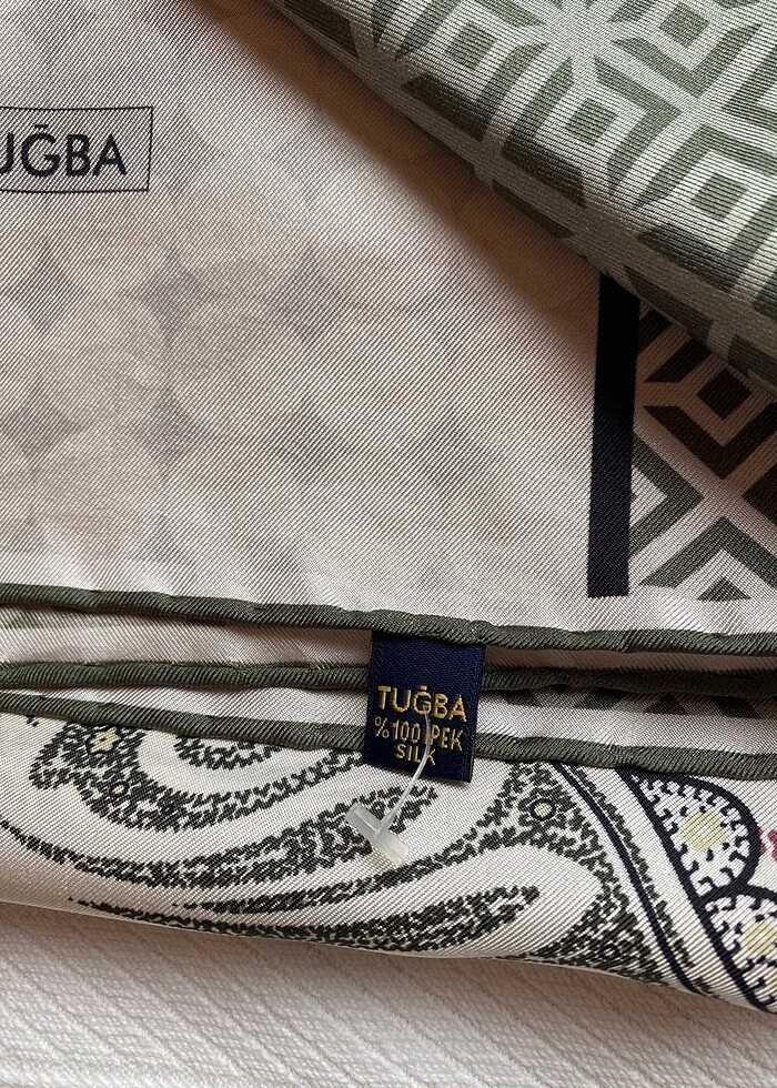 Twill ipek Tuğba eşarp - Görsel 3