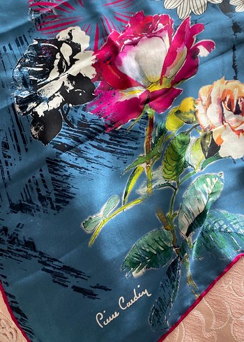 Bohem Tarzda Mavi Çiçekli İpek Şal - Görsel 2