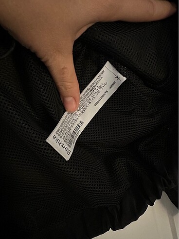 xs Beden siyah Renk Bershka ceket/yağmurluk