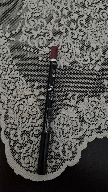 EMILY LONG LASTING LIP PENCIL DUDAK KALEMI NO 205