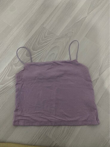 Askılı lila renk crop