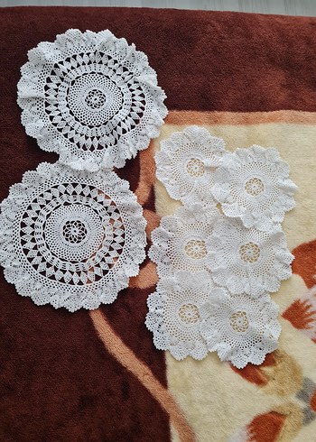El Yapımı Beyaz Dantel Örtüler