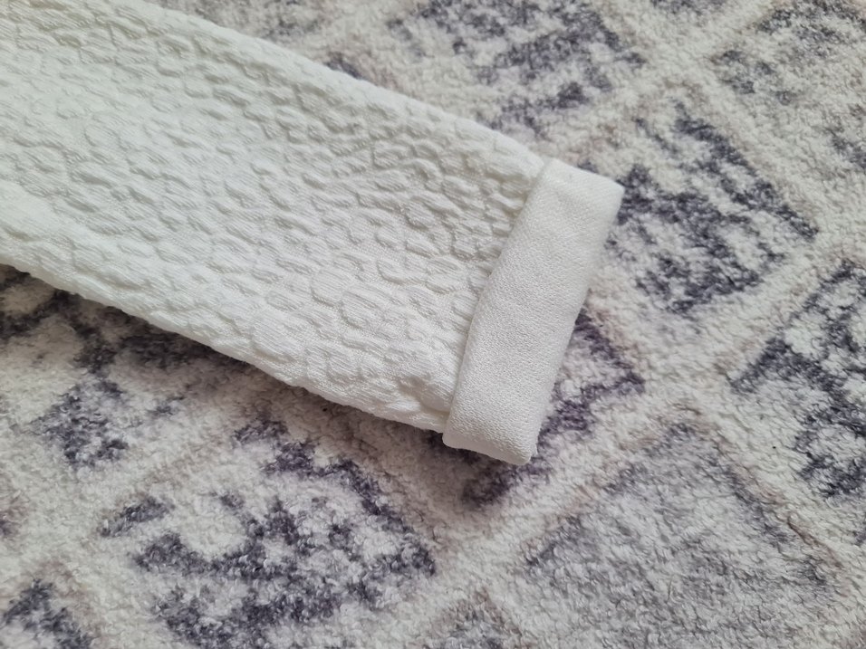 Kız Çocuk Beyaz Fırfırlı Uzun Kollu Elbise - Görsel 3