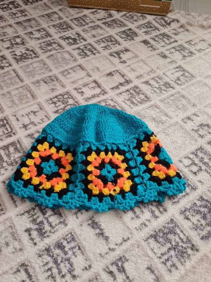 çeşitli örgü şapkalar - Görsel 3