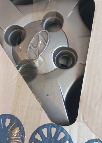Gri Hyundai jant kapağı