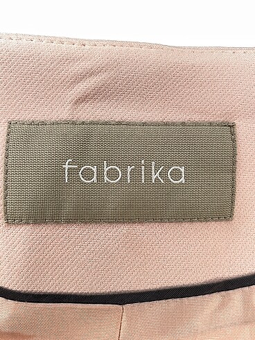 42 Beden çeşitli Renk Fabrika Blazer %70 İndirimli.