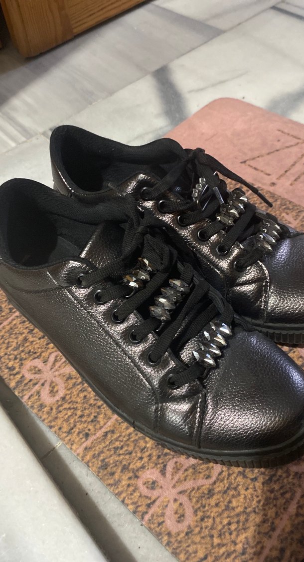 Gri renk , sağlam . 39 numara - Görsel 2