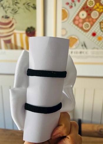 Gri Çizgili Beyaz Fiyonklu Çocuk Toka - Görsel 3