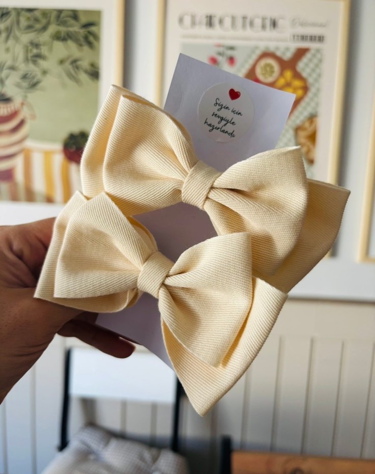 Bej Fiyonk Detaylı Çocuk Toka - Görsel 2