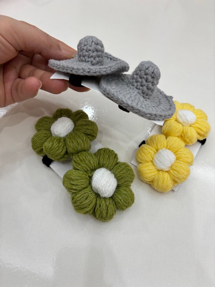 Çiçek Desenli Örgü Çocuk Toka Seti - Görsel 3