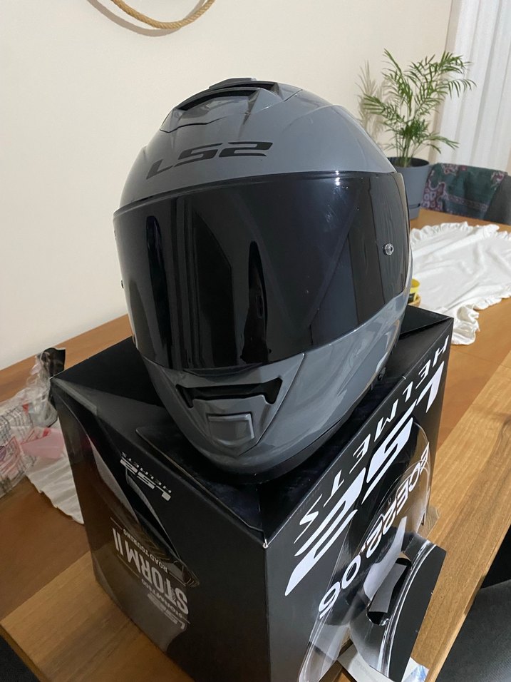 Parlak Gri Siyah LS2 Biker Motosiklet Kaskı - Görsel 2