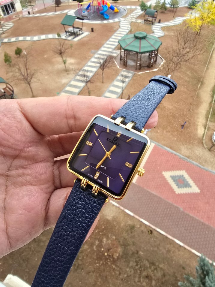 Mavi Kayışlı Kadın Kol Saati - Görsel 3