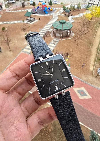 Siyah Kadın Kemerli Modern Saat - Görsel 2