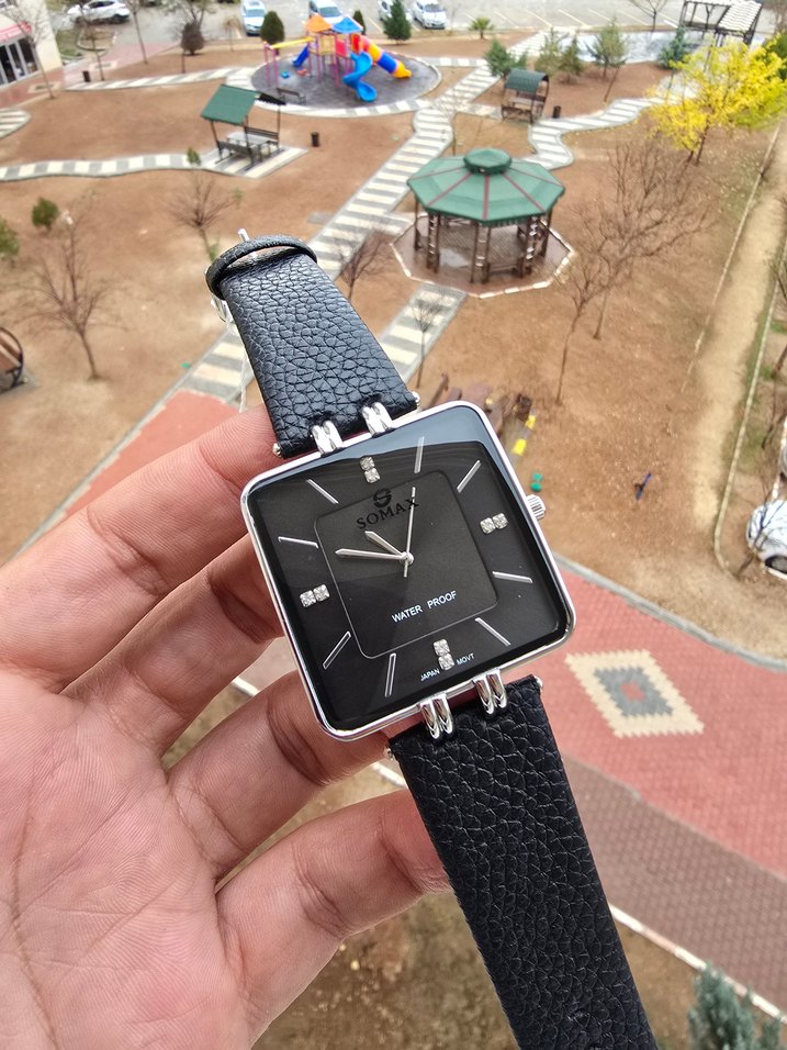 Siyah Kadın Kemerli Modern Saat - Görsel 2