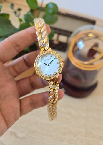 Bvlgari Zincir Detaylı Altın Kadın Kol Saati - Görsel 3