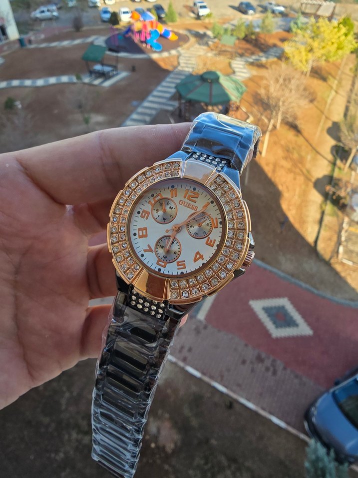 Kadın Renkli Taşlı Altın Saat - Görsel 5