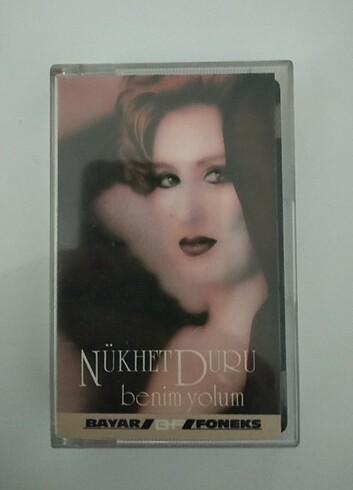 Nükhet Duru 
