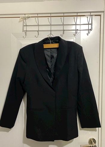 Düğmeli Siyah Midi Tuxedo Ceket - Görsel 2