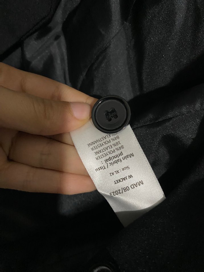 Düğmeli Siyah Midi Tuxedo Ceket - Görsel 3