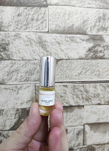 Ormonde Jayne black gold