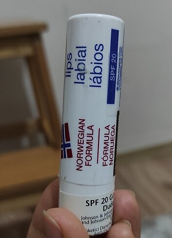 Neutrogena güneş koruma faktörlü dudak nemlendiricisi  Spf20  4, - Görsel 2