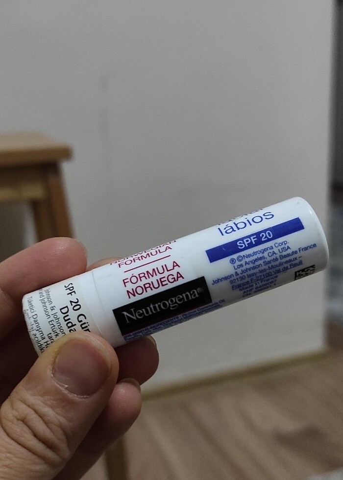 Neutrogena güneş koruma faktörlü dudak nemlendiricisi  Spf20  4, - Görsel 5
