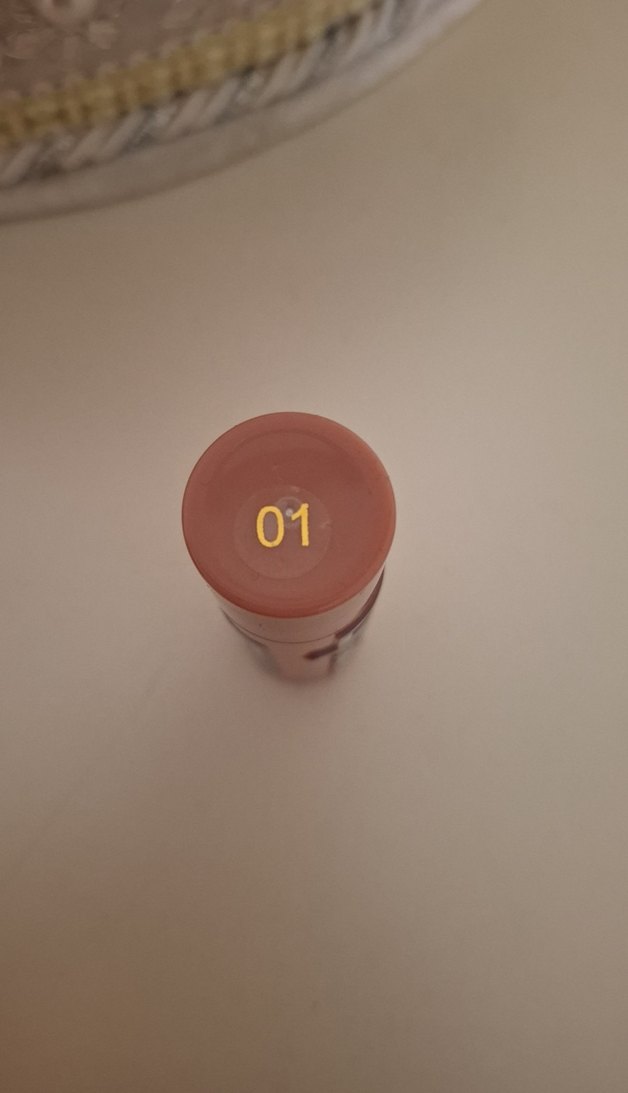 Parlak Bej Renkli Ruj - Görsel 3