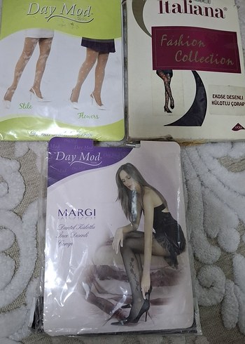 Kadın desenli külotlu çorapları