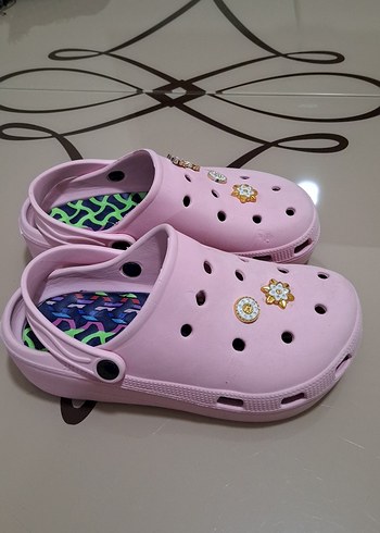 Düğmeli Pembe Nakışlı Kadın Terlik - Görsel 4