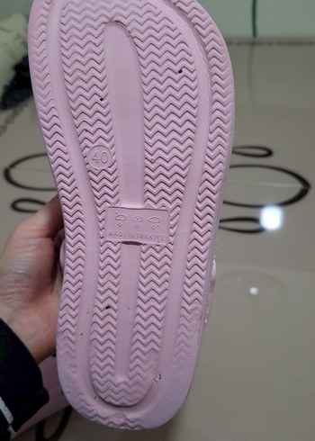 Düğmeli Pembe Nakışlı Kadın Terlik - Görsel 6