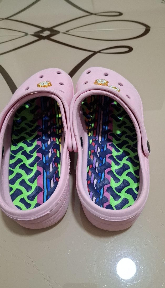 Düğmeli Pembe Nakışlı Kadın Terlik - Görsel 2