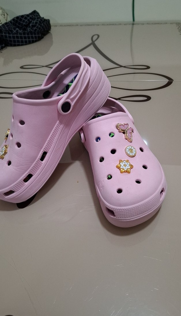 Düğmeli Pembe Nakışlı Kadın Terlik - Görsel 5