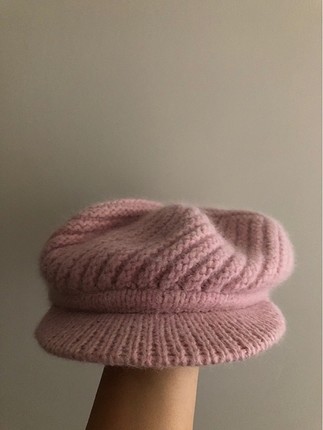 Pembe örgü kadın kasket fötr şapka