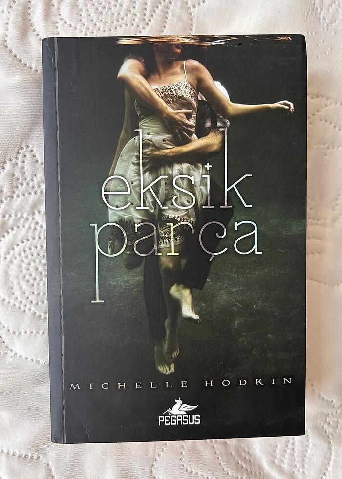 Mara Dyer Seti - Görsel 5