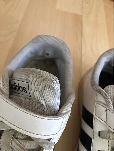 Adidas Adidas spor ayakkabı?