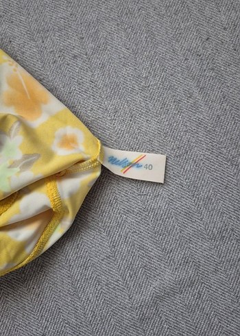 Sarı Çiçek Desenli Bebek Slingi - Görsel 2