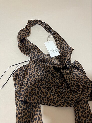Zara Saten halter bluz leopar