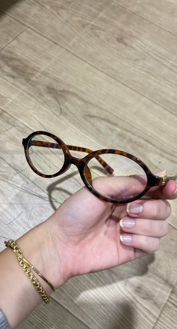 Miu miu mavi isik korumali gozluk - Görsel 3