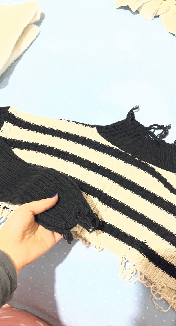 Çizgili Boğazlı Siyah Kadın Triko Kazak - Görsel 3
