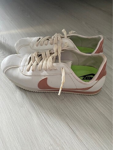 Nike Spor Ayakkabı
