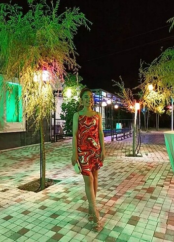 Kısa elbise 