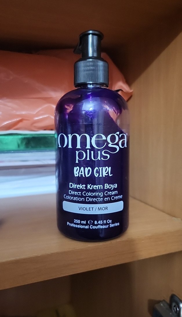omega Plus Violet Saç Boyası Krem - Görsel 2