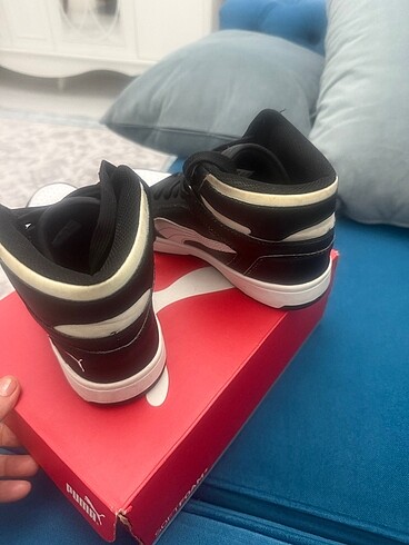 36 Beden siyah Renk Puma spor ayakkabı
