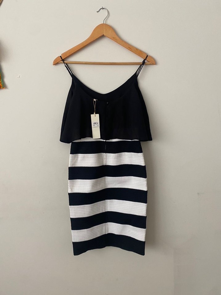 Koton Siyah Askılı Drapeli Mini  Elbise - Görsel 4